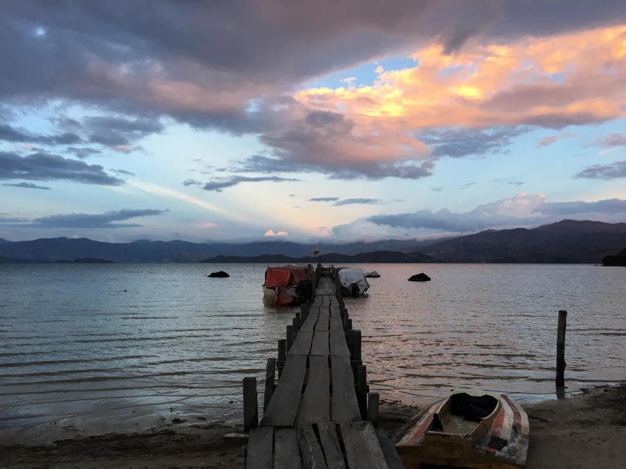 El Arca De Noah Bed & Breakfast Tota Dış mekan fotoğraf